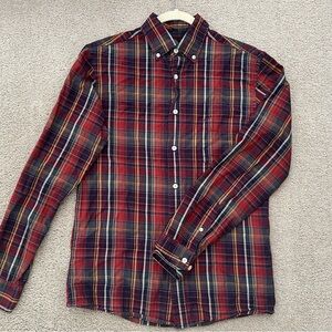 Plaid Long Sleeve Button Down Shirt - Business Casual / Fall / Office